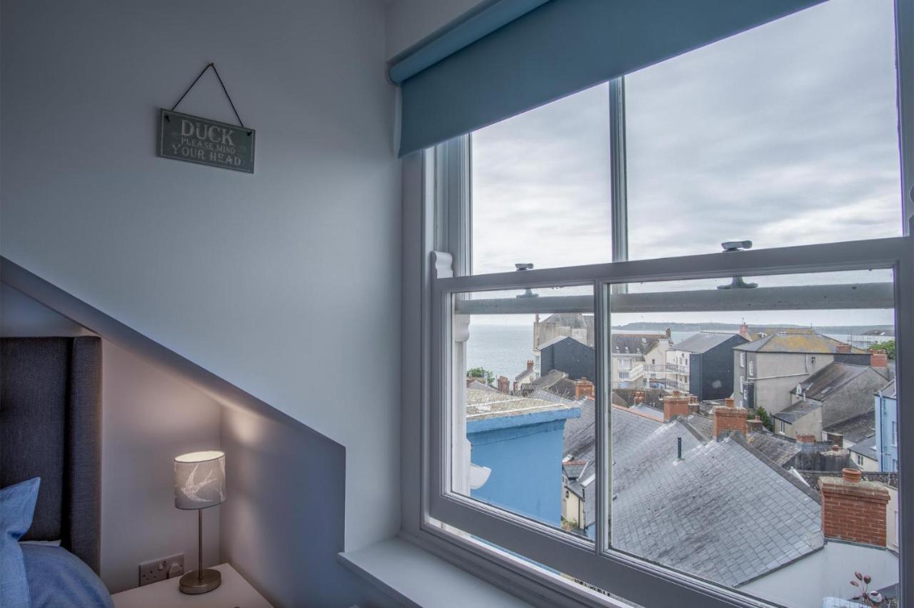 Ramsey Apartment - 2 Bedroom Apartment - Тенби Екстериор снимка