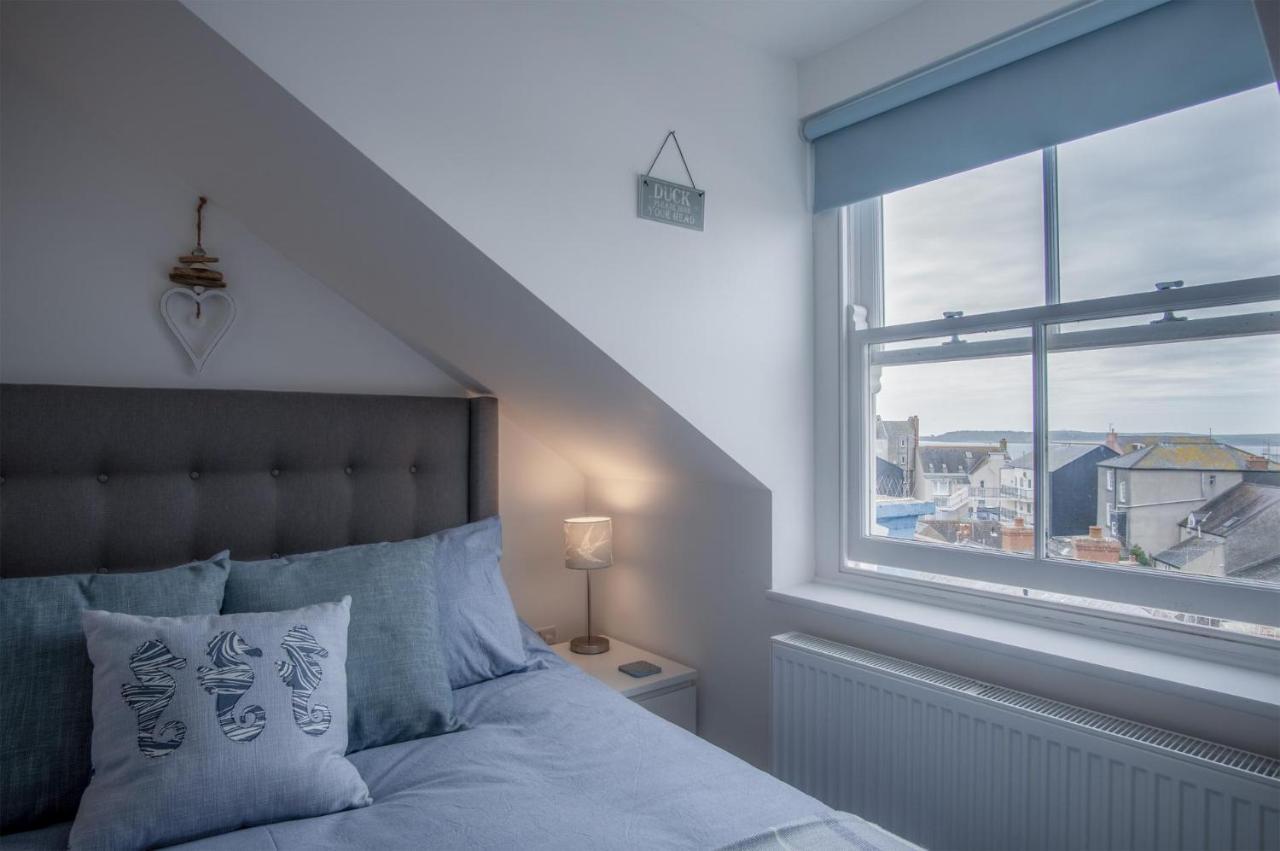 Ramsey Apartment - 2 Bedroom Apartment - Тенби Екстериор снимка
